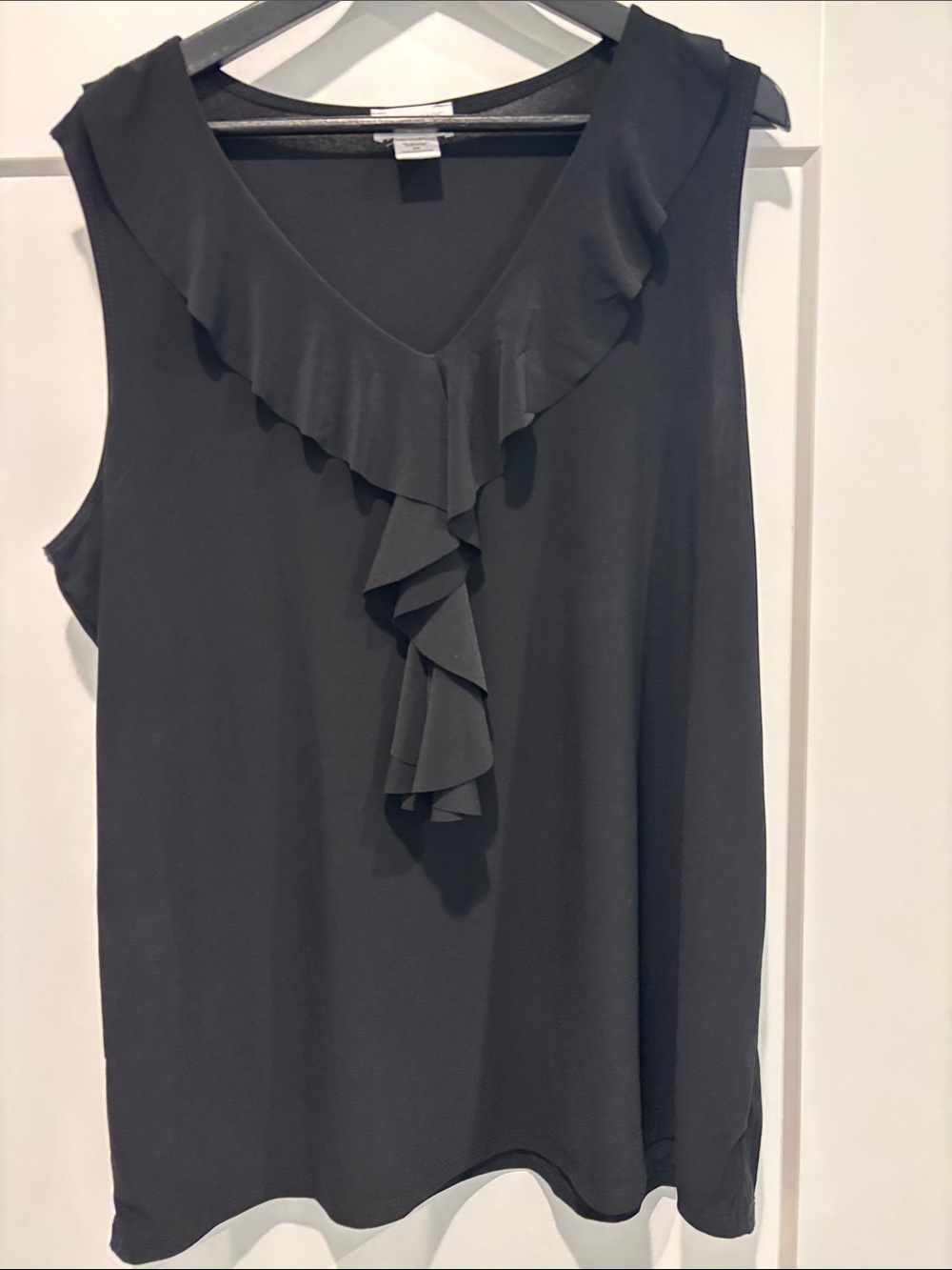 Black Ruffle V-Neck Sleeveless Top plus 2xl stretchy material